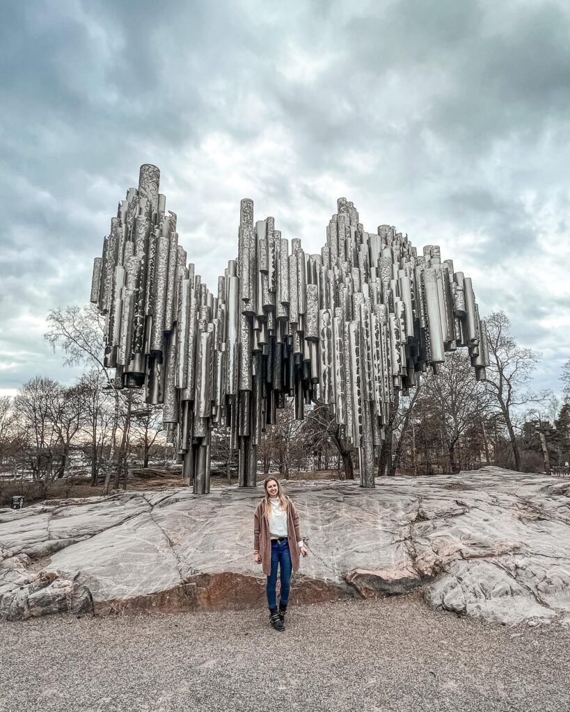 Sibelius ParkPark poświęcony fińskiemu kompozytorowi, i
