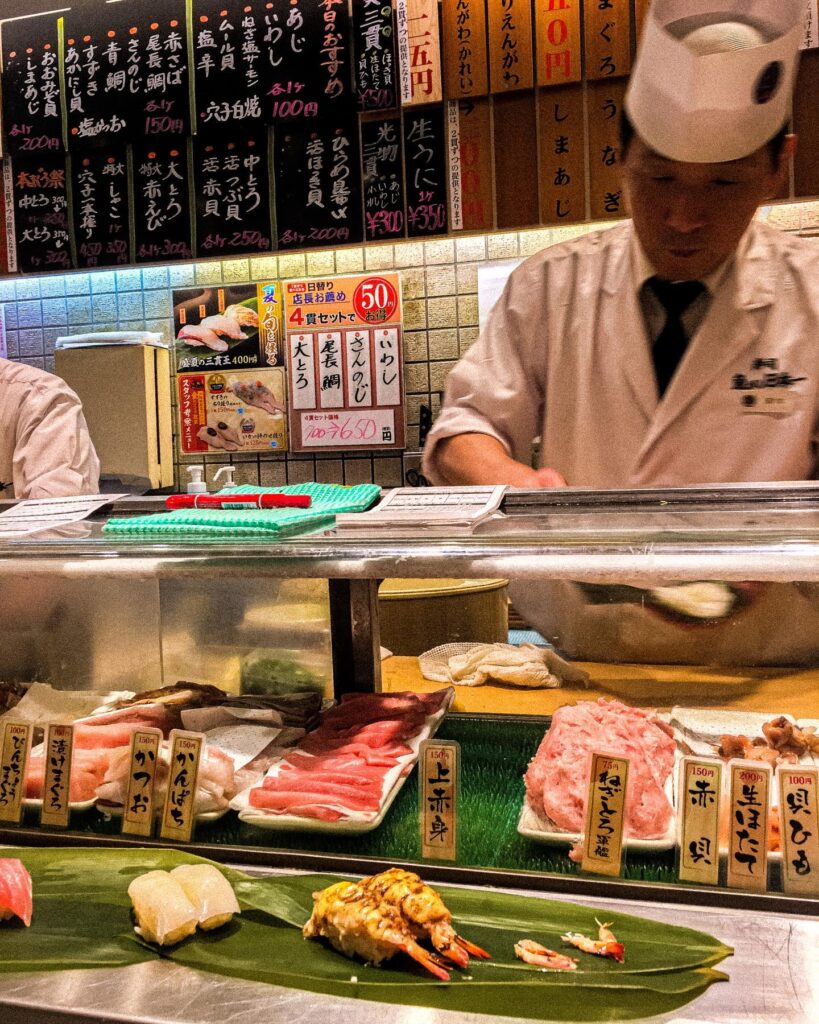 sushi japonia jedzenie