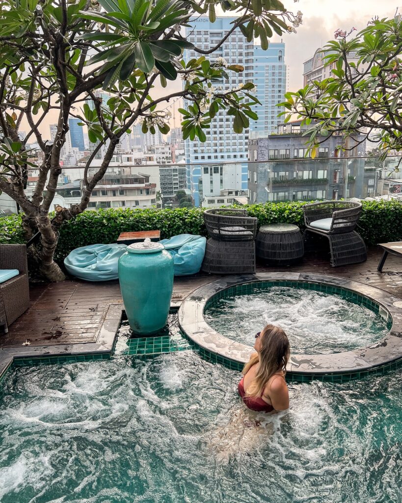 basen. hotelu Silverland Jolie Hotel