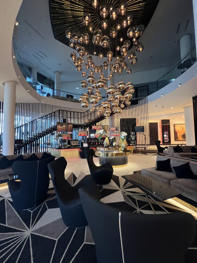 Wnętrze promu Viking Linę