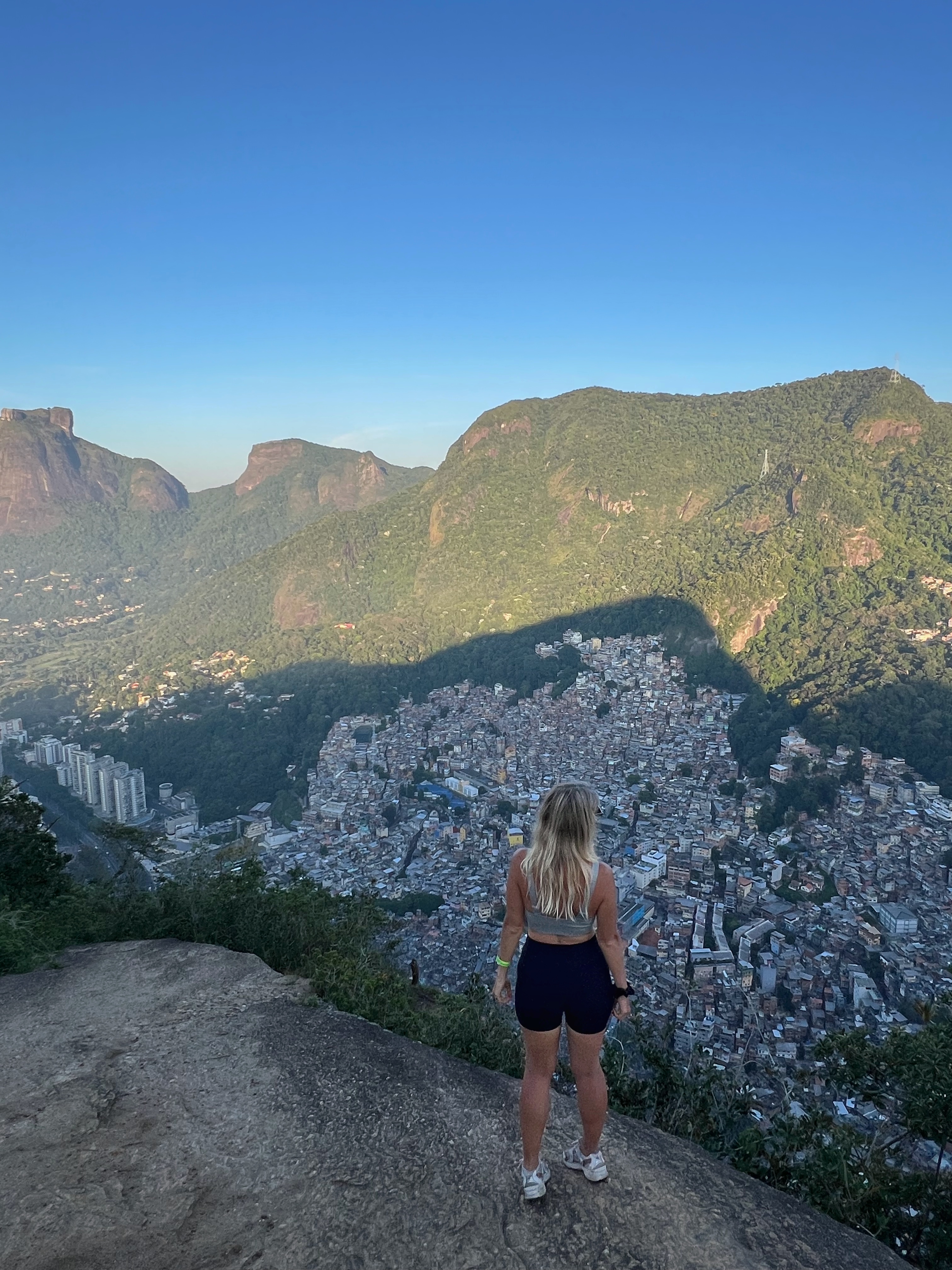 Widok na favelę Rocinha z punktu widokowego